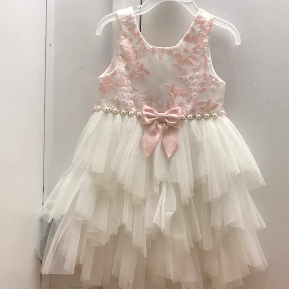 Dress, short sleeve, never worn